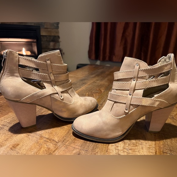 Forever Rose Gold size 9 Ankle Boots - Picture 3 of 6